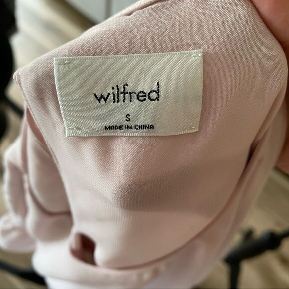 Wilfred Aritzia Ninette Ruffle Wrap Dress in Powder Pink size S - Picture 9 of 10